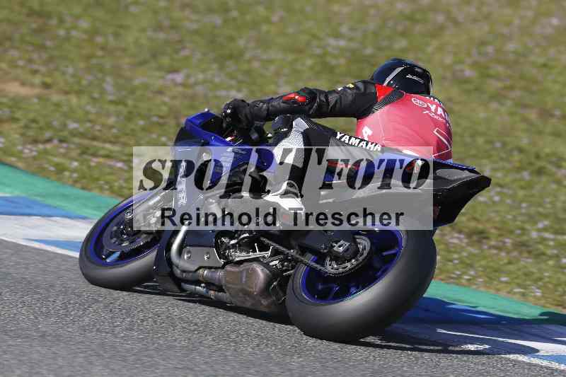 /Archiv-2024/02 29.01.-02.02.2024 Moto Center Thun Jerez/Gruppe rot-red/backside